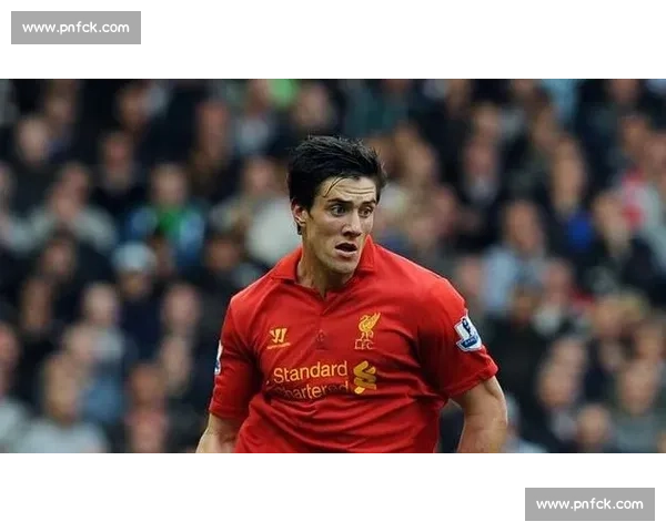 退役 24 小时即披红衫！凯利续写利物浦传奇情缘